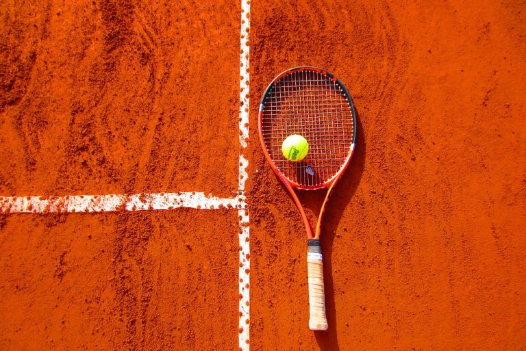 Hamburg Open: Martinez Šokuje Šiesty Nasadený Arnaldi v Prvom Kole