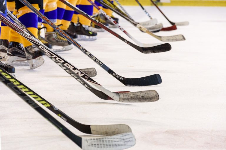 Najväčšie nevyplnené potreby tímov NHL týždeň po otvorení trhu s voľnými hráčmi