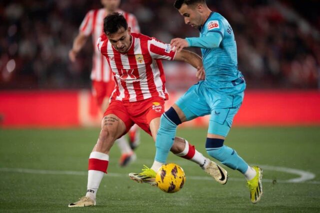 Barcelona „osloviť“, aby sa schválila španielsky pravicový chrbát 


