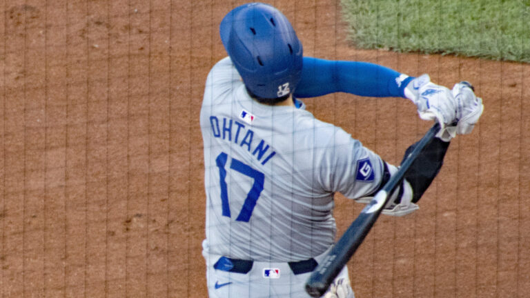 Hokejové porovnávanie s Shohei Ohtani – hokejových spisovateľov – komentár