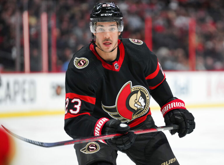 Informácie a fámy senátorov: Hamonic, Ullark, Amadio & Cozens – hokejí spisovatelia – Ottawa senátori