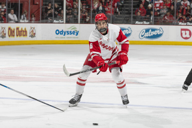Logan Hensler – 2025 NHL DROWN CONSIBILE ÚČET – HOCKEY AURGRES – NHL Entrance Draft