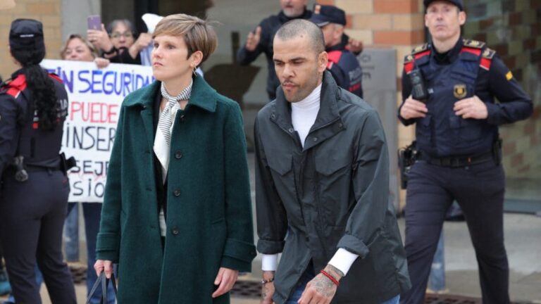 Minulá Barcelona Celebrity Dani Alvesov štatutárny trestný čin Súdny rozsudok o presvedčení zrušený z kúzla | Informácie o volejbale