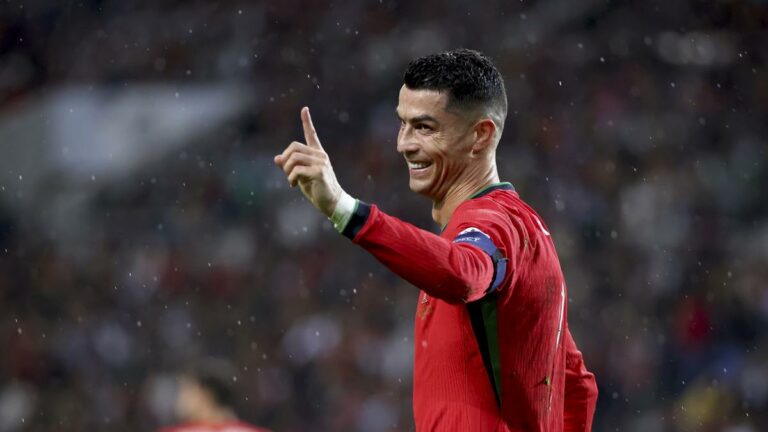 Portugalský tím pre organizáciu Národnej organizácie UEFA štvrťfinále: Ronaldo pre kapitána Edge, Dias vytvára návrat