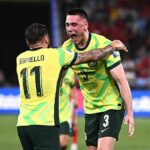 Socceroos umiestnil 5 predchádzajúcich Indonézie ako Austrália Tonyho Popoviča, ktorý poslúcha vedenie Tima Cahilla, ako aj prijať opatrenie lepšie na certifikáciu hrnčekov planéty