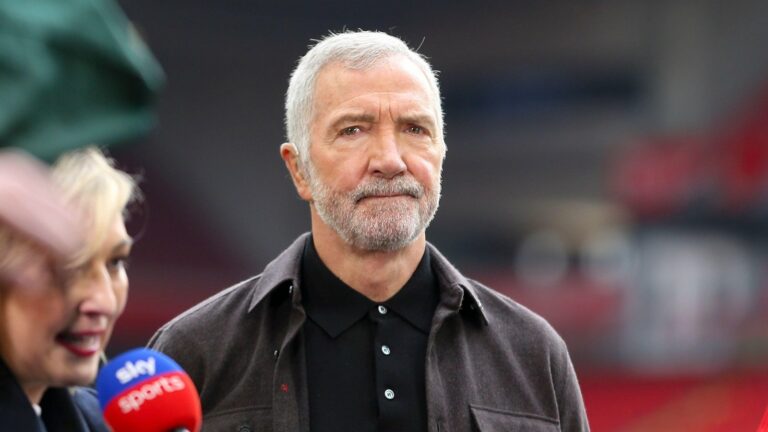 Souness odhaľuje Alexander-Arnoldovu presunu „reliéf“ pre Reddishes, informovaný, že „v skutočnosti nemôžu byť tiež dôležité“