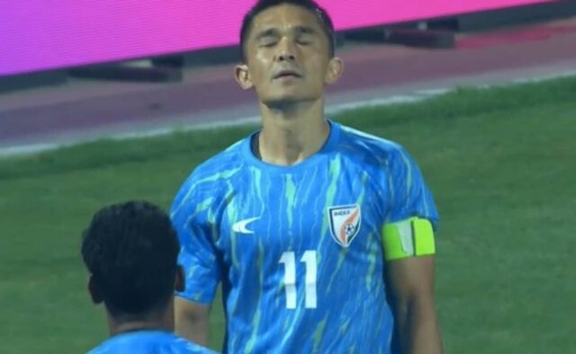 Sunil Chhetri in Rips po hodnotení odskočenia pre indickú regulačnú futbalovú posádku - pozrite sa 
