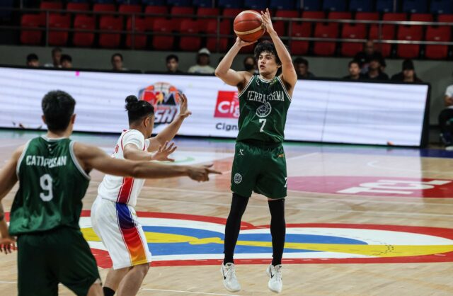Terrafirma Dyip Star Terrence Romeo počas hry Filipínskeho pohára PBA 2025.