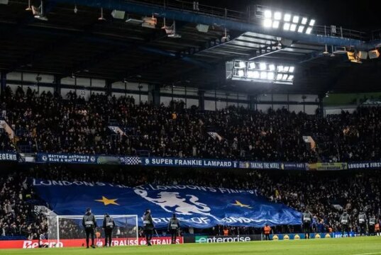 93 000 splácaní spoločnosti Chelsea pochádzajúce z otázok žijúcich stoličiek obklopených problémami s predchádzajúcimi organizačnými lístkami 
