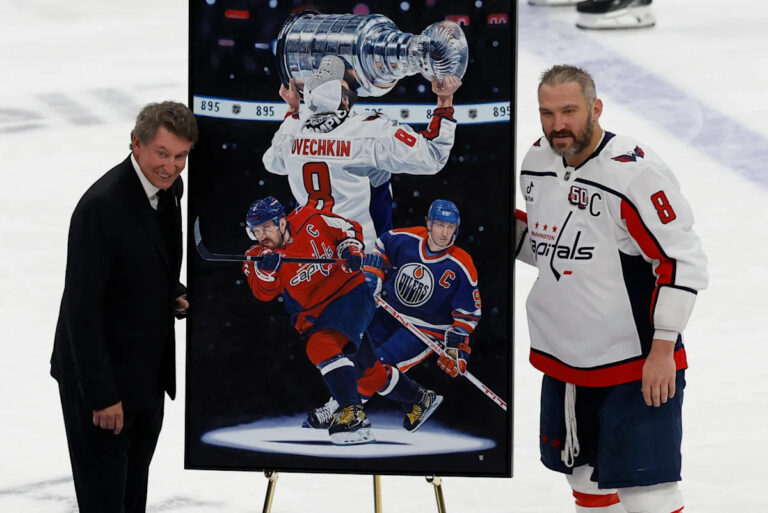 Alex Ovechkin, Wayne Gretzky diskutuje o minútu po Ovechkinovom historickom 895. cieli: „Skutočne som si istý, že v skutočnosti získa ďalšie ciele ako to“