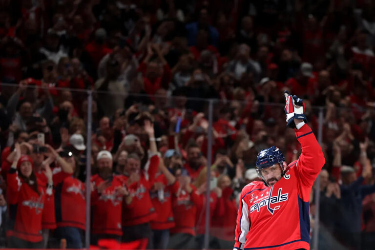 Alex Ovechkin potvrdzuje, že odmietol poškodiť trvalý objektívny dokument Wayna Gretzkyho spolu s neobsadeným webom