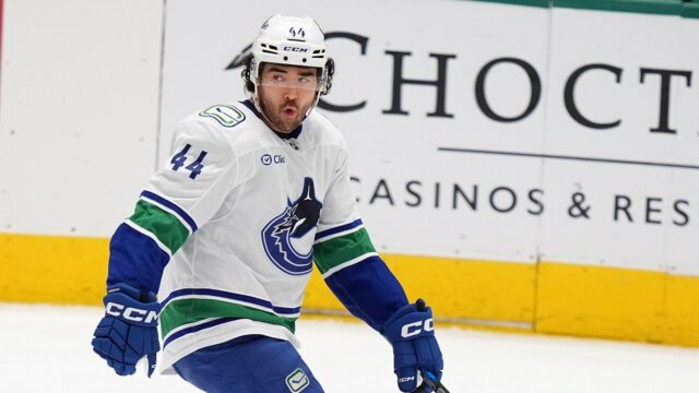 Canucks vytvára históriu NHL s neuveriteľným návratom z tretieho obdobia vo výhre


