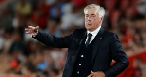 Carlo Ancelotti budúcnosť ohrozená po strate Valencie 

