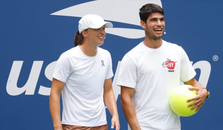 Carlos Alcaraz a Iga Swiatek objasňujú podľa potreby dodatočné množstvo peňazí pochádzajúcich z Grand Slams