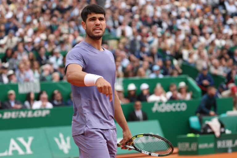 Carlos Alcaraz vidí Gutsy Alejandro Davidovich Fokina, aby dosiahol finále Monte Carlo Masters