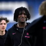 Chelsea sa pripravila na prehodenie 3 hráčov pre Djugarden po overení komponentu zložky bolesti hlavy
