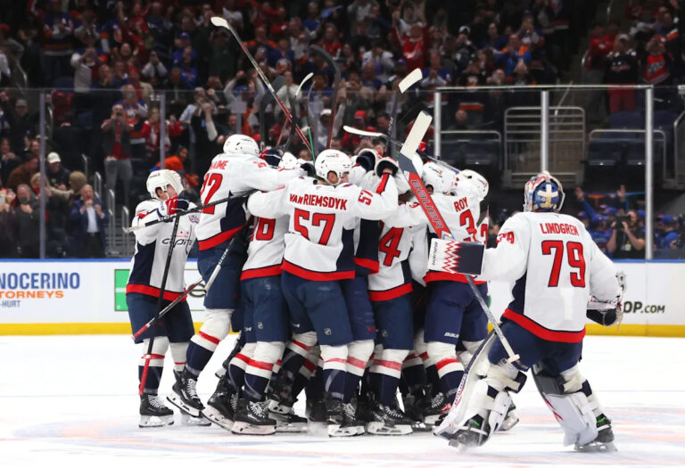 Cieľ súboru Alexa Ovechkina: Atletická planéta reaguje na orientačný bod NHL Celebrity, pozostávajúca z Michaela Phelpsa, ktorý hovorí s „je v skutočnosti 1 000 príležitosť?“