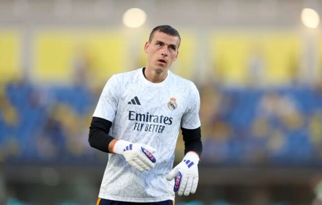 Courtois vs Lunin: Carlo Ancelotti vyžaduje, aby bol skutočný Madrid XI vs Barcelona 

