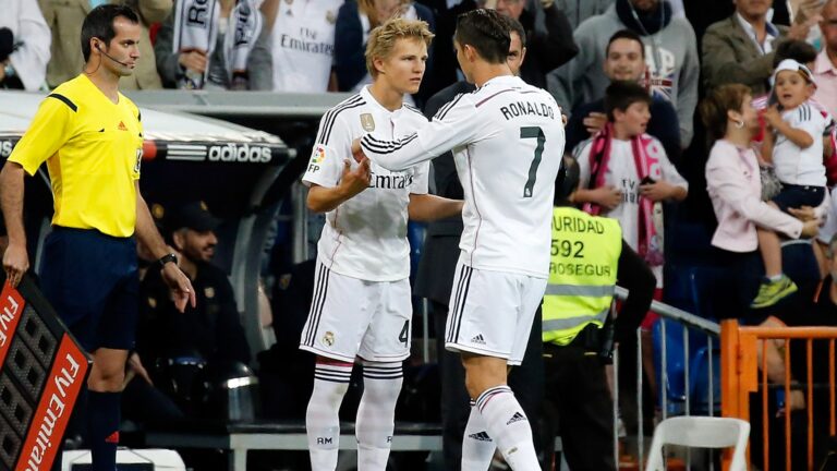 Cristiano Ronaldo bol vlastne overený priamo týkajúci sa predpovede nad superstarou s nástrojmi Martinom Odegaardom, ktorá prichádza pred 10 rokmi