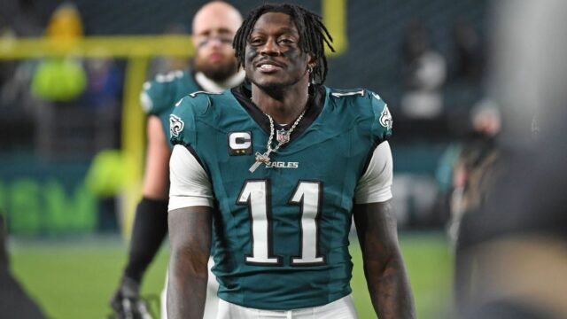 Eagles WR AJ Brown tvrdí, že po odobratí sa vráti autá a nákladné vozidlá 
