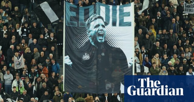 Eddie Howe sa vracia späť do prevádzky v Newcastle po tom, čo sa zariadenie na zdravotnú starostlivosť drží s pneumóniou 
