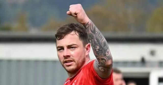Futbalista zomrel na 35 rokoch, keď po tom, ako sa v dôchodku zmení život, strata po odchode do dôchodku. 
