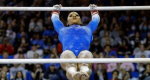 Jordan Chiles vyhrá ďalší titul, pretože UCLA robí gymnastiku NCAA finále
