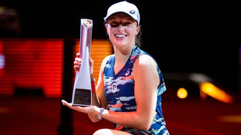 Kde vykonáva neuveriteľné WTA Stuttgart Open IgA Swiak Open.