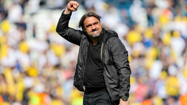 Leeds United Manager Daniel Farke sľubuje, že si pripomína promo ako „hasičské monštrum“ 
