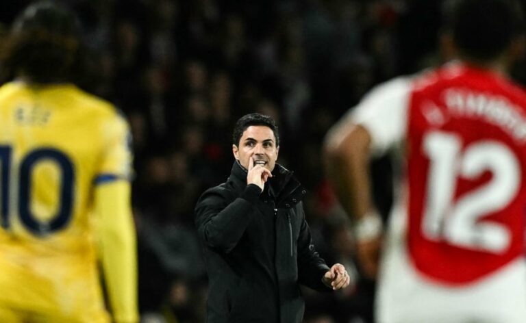 Mikel Arteta sa zaoberá organizáciou Champions Organizácia v tvár s poradcom Luisom Enrique