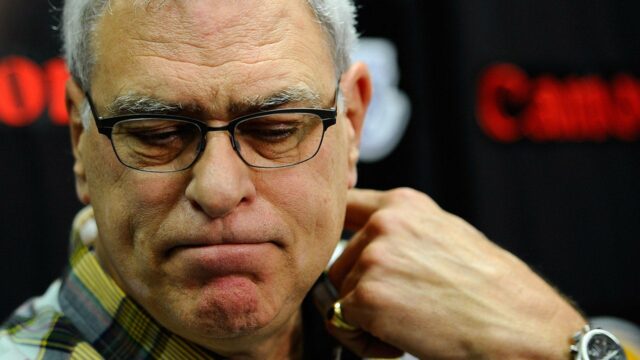 Phil Jackson zabuchne NBA za organizovanie videohier na Veľkú noc, Vianoce 
