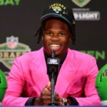 Prečo Jaguars obchodovali približne obojstranné celebrity Travis Seeker