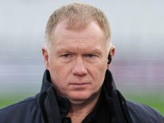 Paul Scholes trvá na tom, že „neuveriteľná“ hviezda Arsenalu má za sebou lepšiu sezónu ako Declan Rice Scholes povie Man Utd Stars, aby „držal loptu ďalej od flopu, keď hráč Red Devils zabuchne fanúšikovia fanúšikov