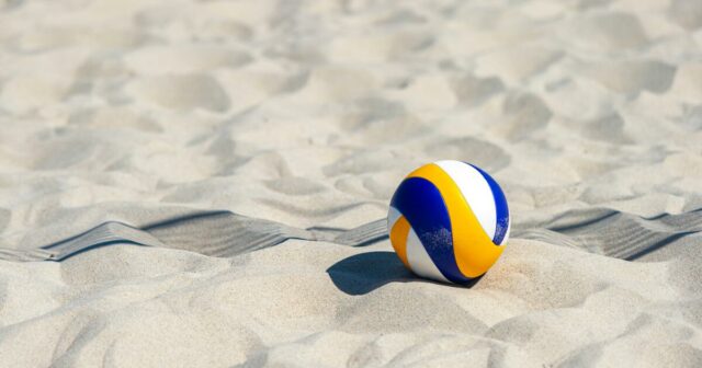 Senior High School Coastline Volejová lopta: Výsledky play -off žien v južnej oblasti a modernizované páry 
