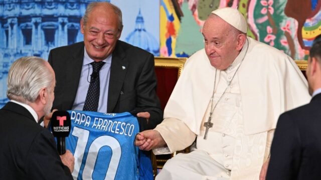 Serie A drží videohry po tom, čo pápež Francis zomrel vo veku 88 rokov 

