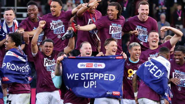 Burnley a Leeds bolo povedané, čo musia minúť, aby sa vyhli zostupu