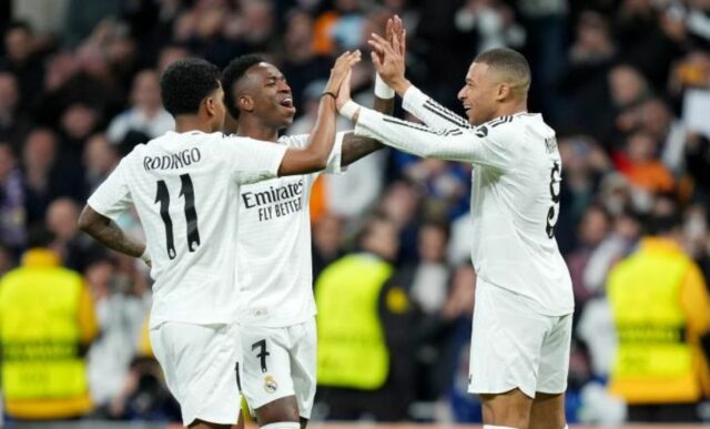 Skutočný madrid ťažká váha lavičky pre Copa del Rey posledný 
