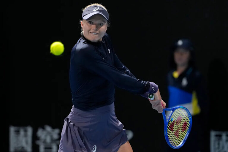 Tennis hráč Harriet Dart sa ospravedlňuje za to, že povedal, že súper by mal počas zápasu obliecť dezodorant