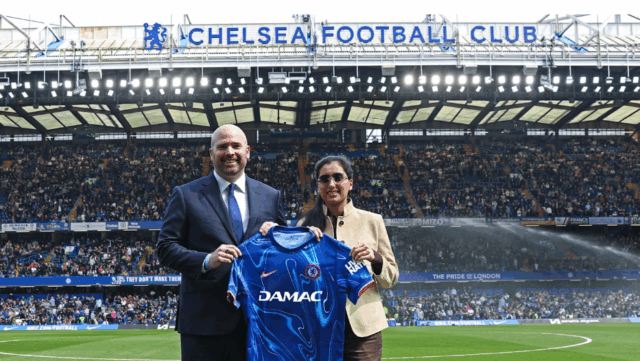 Chelsea nemala na svojej súprave sponzor celú sezónu