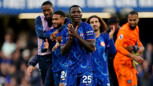 Vplyv Liverpoolu ako ₤ 115 m Pirát Chelsea Pirát, ktorý bol zverejnený v závode ₤ 50 m, ktoré chcú v súčasnosti vyhrať 
