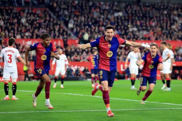Zamestnávateľ Barcelona Flick Fresh Robert Lewandowski Fyzická fitnes inovácia 

