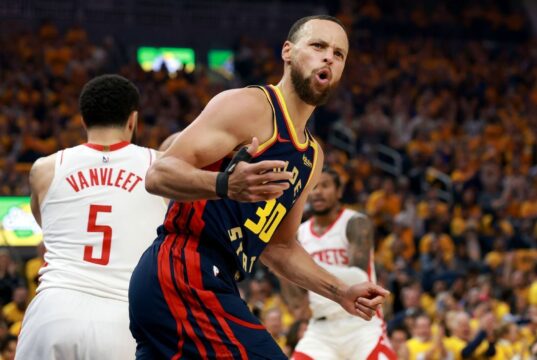 2025. Play-off NBA: živé aktualizácie, hlavné body od Warriors, Wolves-Roc

