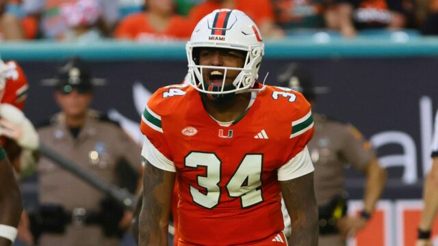 Adarius Hayes z Miami Hurricanes bol zranený pri havárii, pri ktorých boli zabité 2 deti: správy

