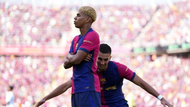 Barcelona porazila tento víkend Real a presunula výhru od slávy