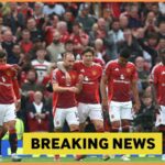Bruno Fernandes tlieska fanúšikov Manchester United počas otepľovania pred záverečným zápasom Európskej ligy