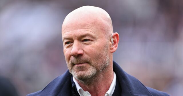 Alan Shearer pomenujte tím sezóny Premier League so štyrmi hviezdami Liverpoolu, ale žiadny les

