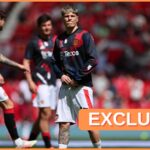 Alejandro Garnacho reaguje počas hry Man United proti Nottingham Forest