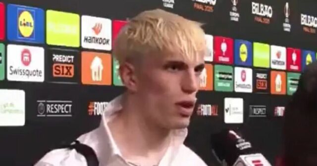 Alejandro Garracho od svojich rodičov. Fooball Sport

