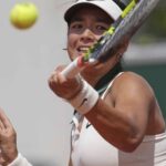 Koniec: Alex Eala zapadá do svojho debutu Rolandovi Garrosovi, ktorý dáva Emiliane Arango z Kolumbie. Filipínske eso opúšťa otvorenie francúzštiny v prvom kole.