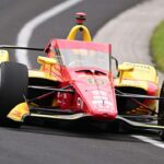 Alex Palou ide okolo Marcus Ericsson, aby vyhral Indy 500